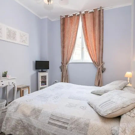 La Vecchia Tenenza 4*
