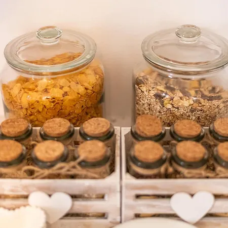 La Vecchia Tenenza Bed & Breakfast 4*