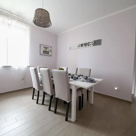 La Vecchia Tenenza Bed & Breakfast