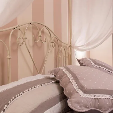 Bed & Breakfast La Vecchia Tenenza 4*