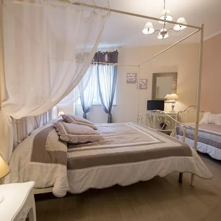 Bed & Breakfast La Vecchia Tenenza