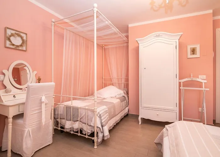 La Vecchia Tenenza 4* Città della Pieve