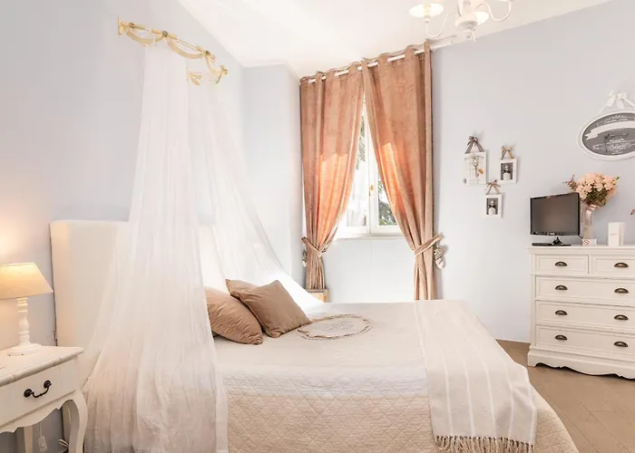 فندق مبيت وإفطار La Vecchia Tenenza Città della Pieve