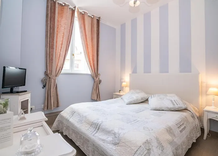 Bed and Breakfast La Vecchia Tenenza 4*