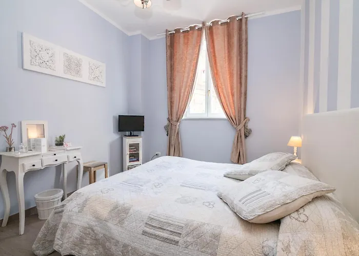 La Vecchia Tenenza 4*