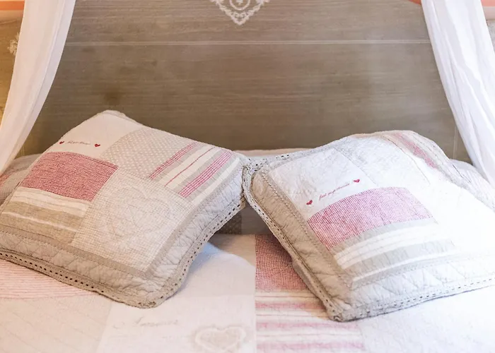 La Vecchia Tenenza Bed and Breakfast