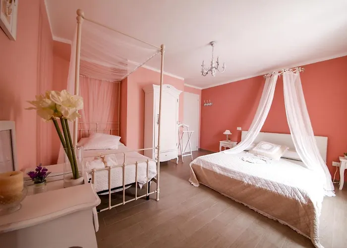 La Vecchia Tenenza Bed and Breakfast