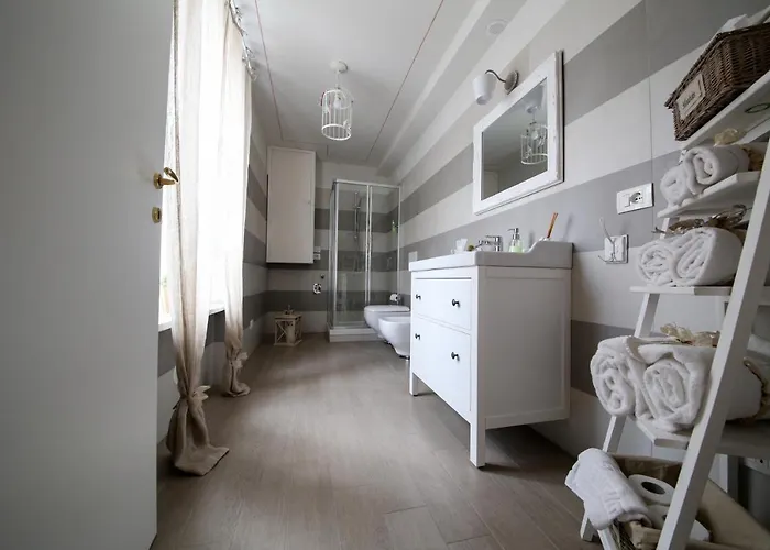 Bed and Breakfast La Vecchia Tenenza 4*